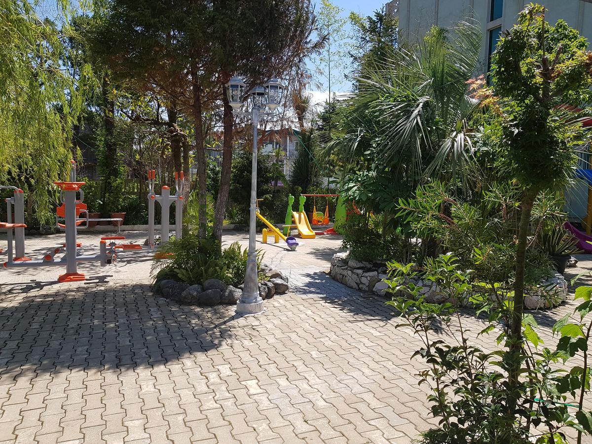 National Hotel Kobuleti Exterior photo